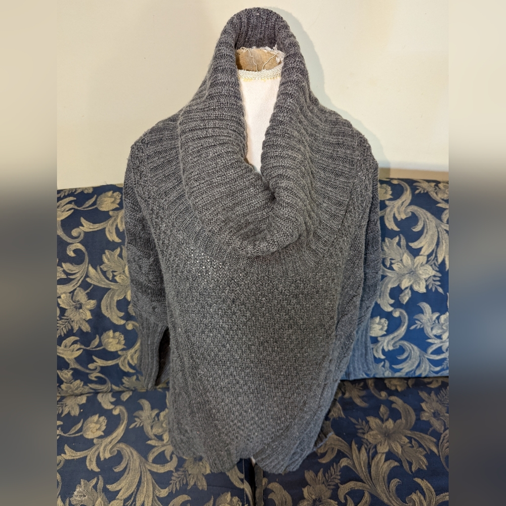 Moda International Grey Knitted Wool sweater